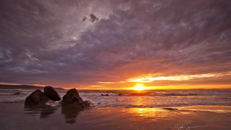 Golden Horizons at Dusk wallpaper