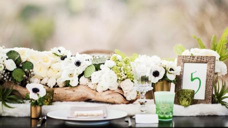 Elegant Spring Wedding Table Arrangement wallpaper