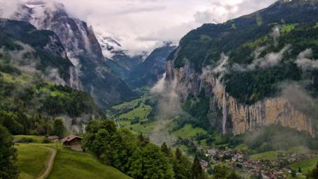 Breathtaking Mountain Valley View wallpaper