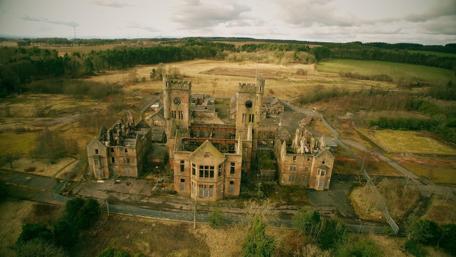 Majestic Ruins of a Forgotten Castle wallpaper