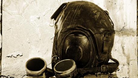 Vintage Military Gas Mask Wallpaper Art wallpaper