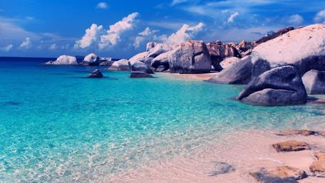 Rocky Beach Bliss wallpaper