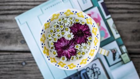 Charming Floral Cup Arrangement wallpaper