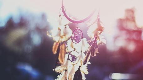 Dreamcatcher Embracing the Wind's Whispers wallpaper