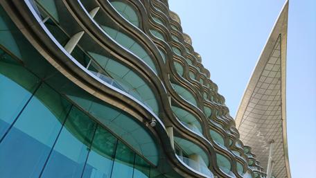 Waves of Modern Architecture in Dubai wallpaper
