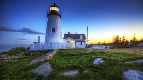 Lighthouse Serenity at Sunset wallpaper