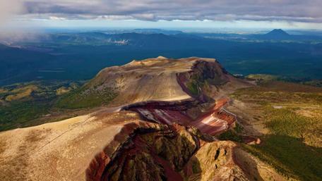Majestic Mountain View in Nature's Embrace wallpaper