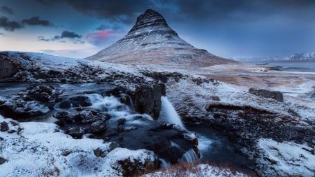 Kirkjufell Mountain wallpaper