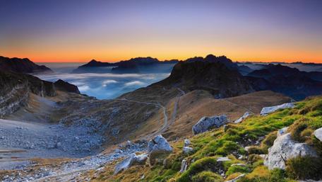 Tranquil Sunset Over Julian Alps wallpaper