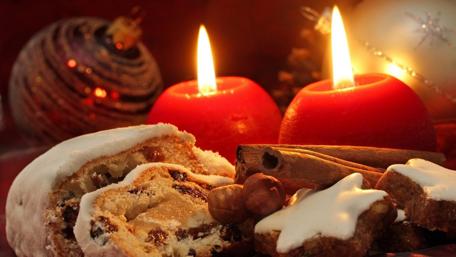 Festive Christmas Celebration Wallpaper wallpaper