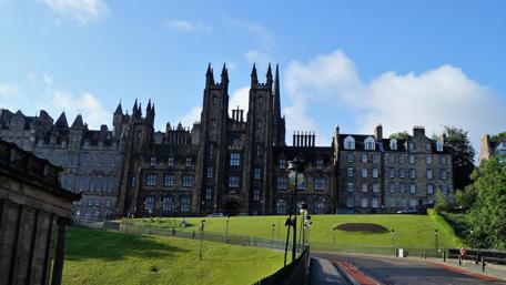 Majestic Edinburgh Architecture in 4K Quality wallpaper