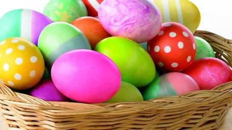 Vibrant Easter Eggs in a Basket wallpaper