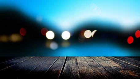 Serene City Pier at Dusk wallpaper