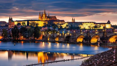 Prague's Enchanting Evening Illumination wallpaper