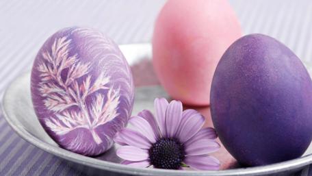 Easter Joy in Purple Hues wallpaper