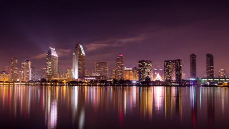 Cityscape Serenity: San Diego at Night wallpaper