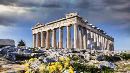 Majestic Parthenon under Grecian Skies wallpaper