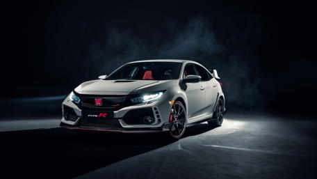 White Honda Civic Type R wallpaper