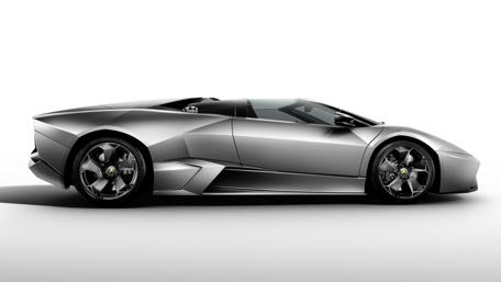 Sleek Lamborghini Design in Stunning 4K Resolution wallpaper