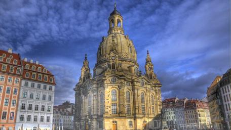 Dresden's Stunning Church of Our Lady Wallpaper wallpaper
