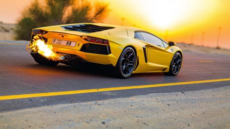 Lamborghini Sunset Vibes in 4K wallpaper