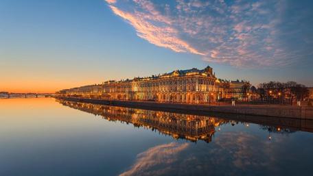 Morning Serenity in St. Petersburg wallpaper