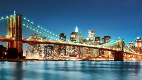 Brooklyn Bridge and Manhattan Nightscape wallpaper