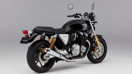 Sleek Honda Motorbike Wallpaper Design wallpaper