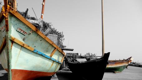 Serenity in Colorful Fishing Boats wallpaper