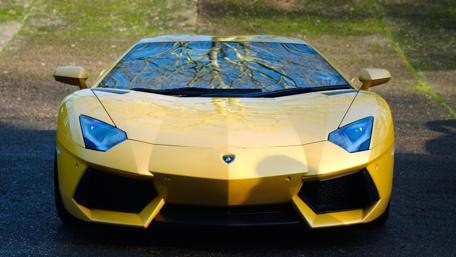 Stylish Yellow Lamborghini in Stunning Detail wallpaper