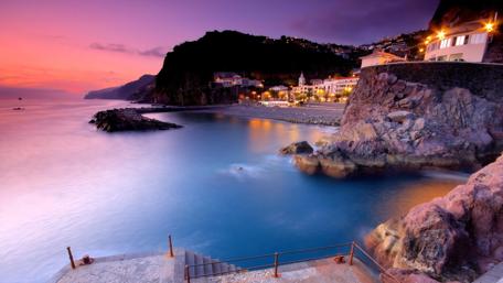 Beautiful sunset at Ponta Do Sol, Madeire Island wallpaper