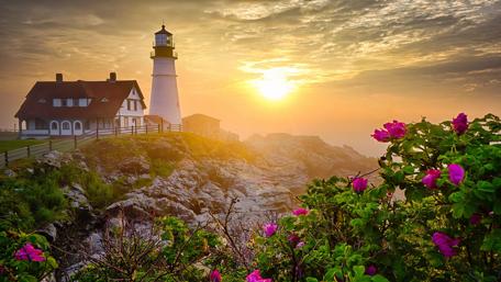 Lighthouse at Sunset Serenity wallpaper