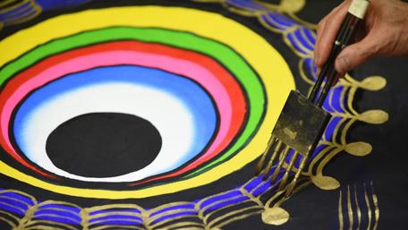 Vibrant Circular Artistry Inspiring Creativity wallpaper