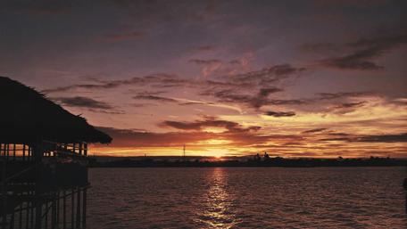 Serene Sunset Over Tranquil Waters wallpaper