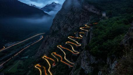 Mountain Serpentine Road at Dusk wallpaper