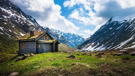 Cabin in Norway wallpaper