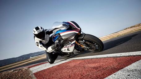 Extreme Motorbike Racing on Track wallpaper