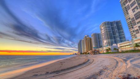 Sunset on Miami Beach wallpaper
