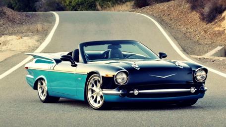 Vintage Elegance on the Open Road wallpaper
