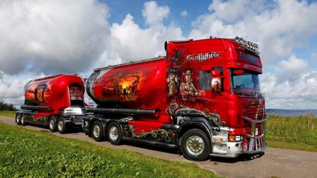 Red Truck with Aerographics Masterpiece wallpaper