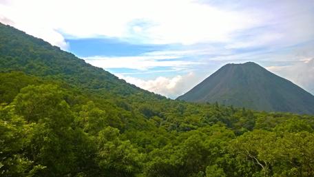 Majestic Green Hills of Cerro Verde National Park wallpaper