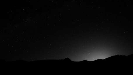 Starry Serenity in Monochrome wallpaper