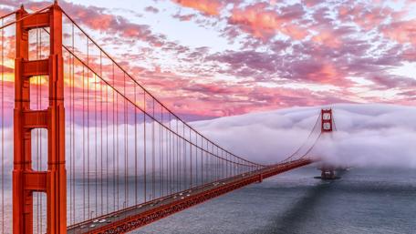 Golden Gate Bridge in the clouds wallpaper