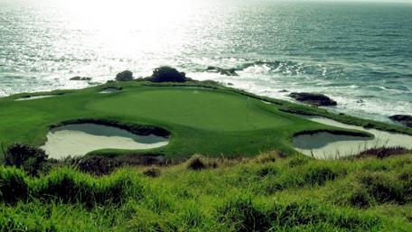 Oceanfront Golf Oasis at Palm Beach wallpaper