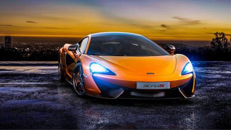 Gleaming McLaren 570S at Dusk wallpaper
