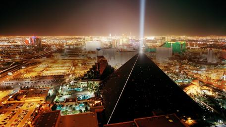 A Night in Illuminated Las Vegas wallpaper