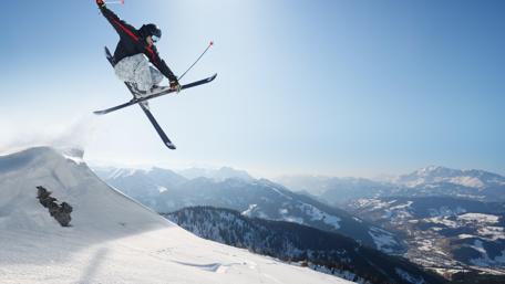 Extreme Skiing Adventure in Winter Wonderland wallpaper