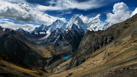 Majestic Cordillera Huayhuash Peaks and Valleys wallpaper