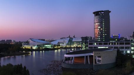Evening Serenity at Zhejiang University in China wallpaper