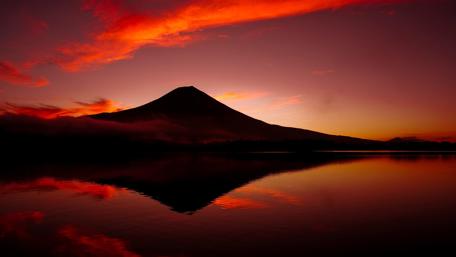 Twilight Serenity at Mount Fuji wallpaper